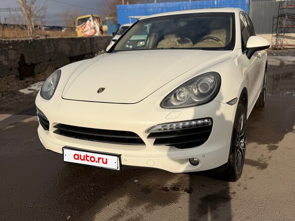 2011 Porsche Cayenne S II (958), белый, 2450000 рублей