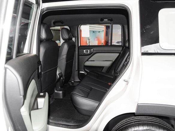 2026 Baojun Yep Plus, бежевый, 1900000 рублей - вид 18