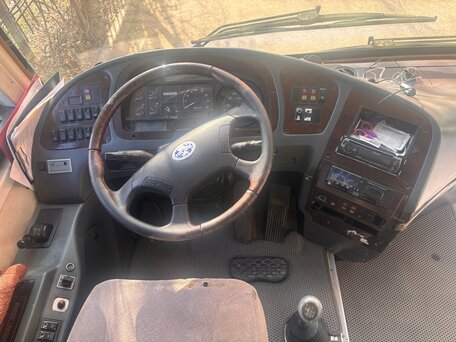 2008 Higer KLQ 6885, серебристый, 1430000 рублей, вид 2