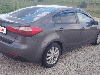 2013 Kia Cerato III, бежевый, 900000 рублей, вид 4