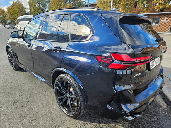 2021 BMW X5 30d IV (G05/G18), чёрный, 6200000 рублей - вид 4