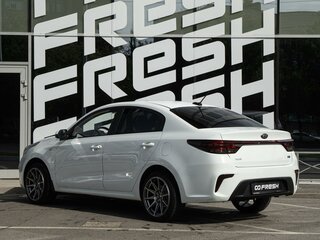 2020 Kia Rio IV, белый, 1146700 рублей, вид 2