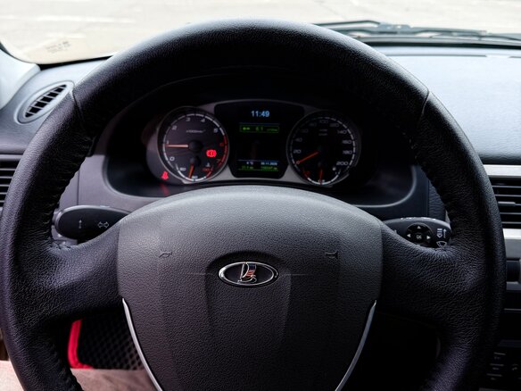 2012 Lada (ВАЗ) Priora I, белый, 800000 рублей - вид 7
