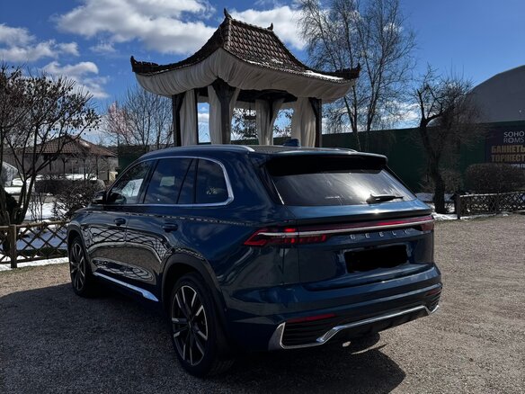 2023 Geely Monjaro (Xingyue L) I, зелёный, 3000000 рублей - вид 4