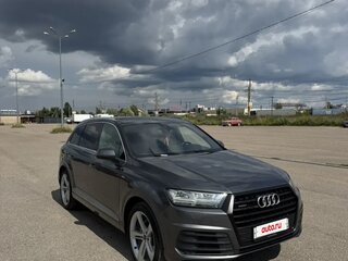 2017 Audi Q7 II (4M), серый, 4800000 рублей, вид 3