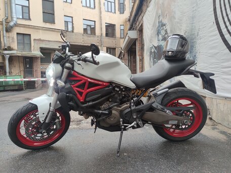 2014 Ducati Monster 821, белый, 640000 рублей, вид 4