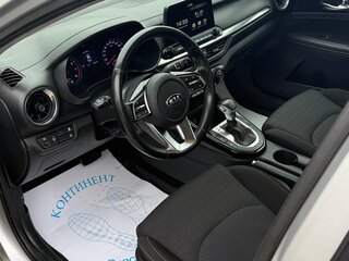2020 Kia Cerato IV, серый, 1650000 рублей, вид 5
