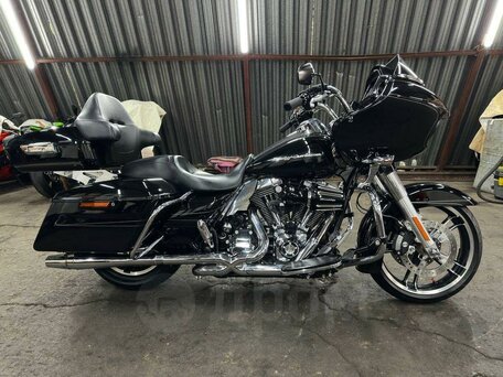 2015 Harley-Davidson Road Glide, чёрный, 1620000 рублей, вид 3