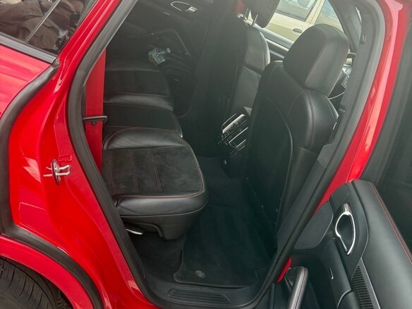 2013 Porsche Cayenne GTS II (958), красный, 3070000 рублей - вид 12