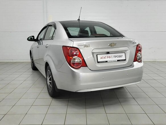2013 Chevrolet Aveo II, серебристый - вид 7