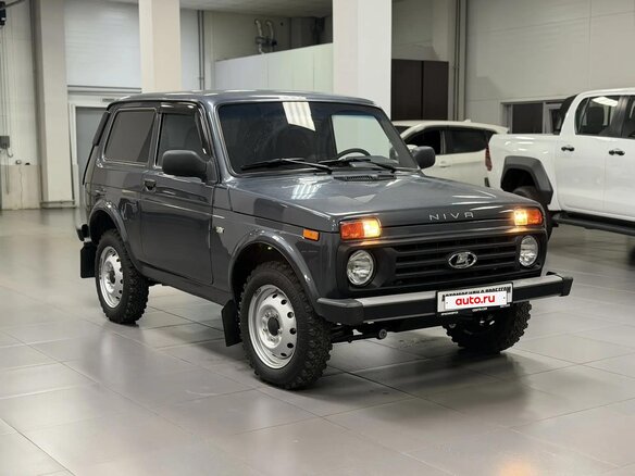 2017 Lada (ВАЗ) 2121 (4x4) I Рестайлинг, чёрный, 799000 рублей - вид 6