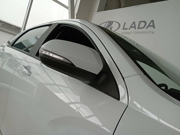 2026 Lada (ВАЗ) Vesta I Рестайлинг (NG), белый - вид 5