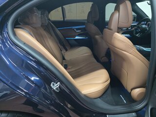 2025 Mercedes-Benz E-Класс 200 VI (W214, S214), чёрный, 6455000 рублей, вид 5