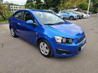 2013 Chevrolet Aveo II, синий, 800000 рублей, вид 1