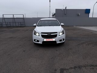 2010 Chevrolet Cruze I, белый, 850000 рублей, вид 2
