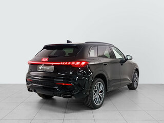 2026 Audi Q5 40 TFSI III (GU), чёрный, 6460000 рублей, вид 4
