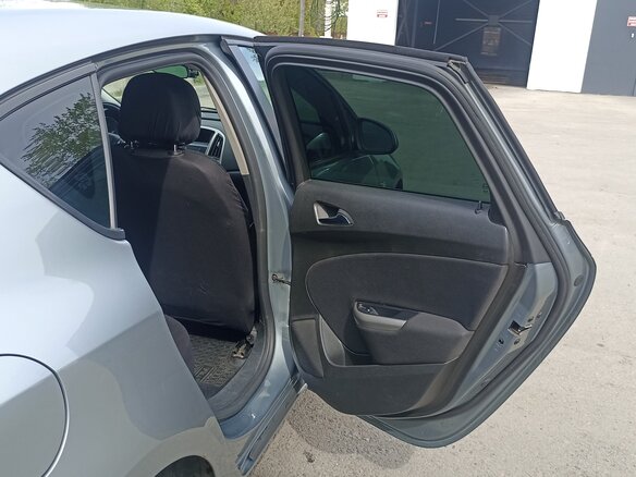 2011 Opel Astra J, серебристый, 575000 рублей - вид 23