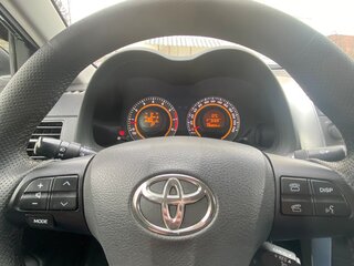 2012 Toyota Corolla X (E140, E150) Рестайлинг, чёрный, 1350000 рублей, вид 4