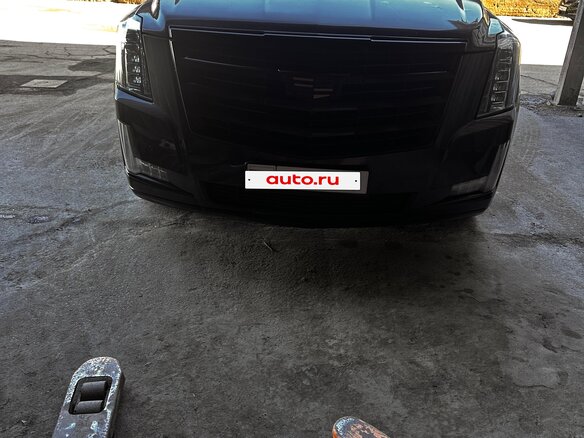 2015 Cadillac Escalade IV, серый, 2200000 рублей