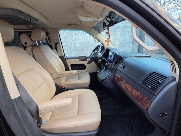 2012 Volkswagen Multivan T5 Рестайлинг, чёрный, 2900000 рублей - вид 5