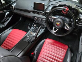 2019 Abarth 124 Spider I, белый, 2390005 рублей, вид 2