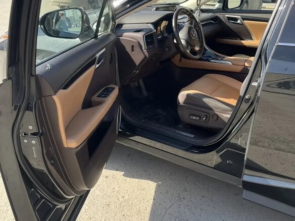 2019 Lexus RX 300 IV Рестайлинг, чёрный, 5000000 рублей - вид 12