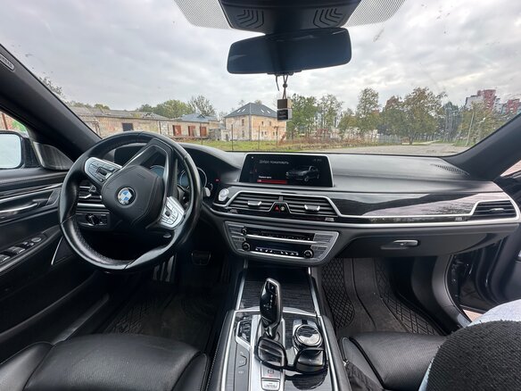 2018 BMW 7 серии Long 740Li xDrive VI (G11/G12), чёрный, 4250000 рублей - вид 10