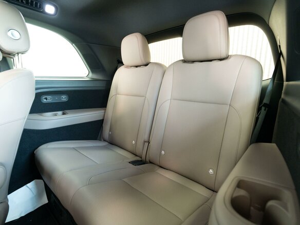 2025 Li Auto (Lixiang) L9 52.3 kWh I Рестайлинг, чёрный - вид 12