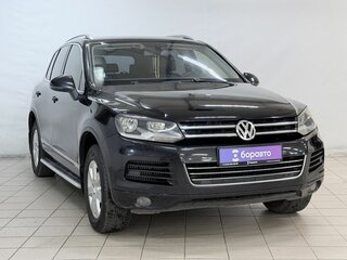 2011 Volkswagen Touareg II, чёрный, 1780000 рублей, вид 2