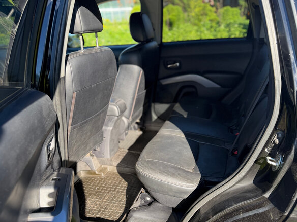 2008 Mitsubishi Outlander II, чёрный - вид 8