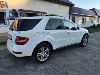 2011 Mercedes-Benz M-Класс 300 II (W164) Рестайлинг, белый, 1700000 рублей, вид 2