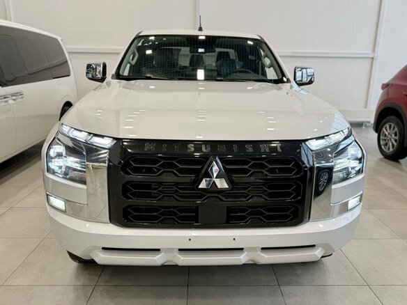 2025 Mitsubishi L200 VI, белый, 5340000 рублей - вид 1