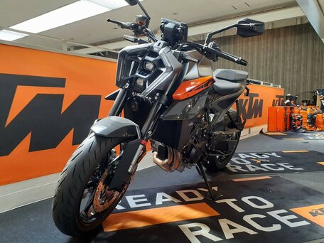 2024 KTM 990 Duke, чёрный, 1295000 рублей, вид 5