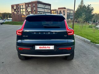 2020 Volvo XC40 I, синий, 3990000 рублей, вид 5