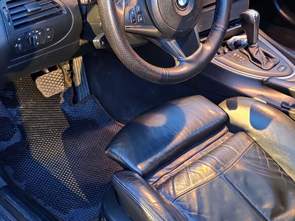 2006 BMW 6 серии 650i II (E63/E64), чёрный, 1100000 рублей - вид 6