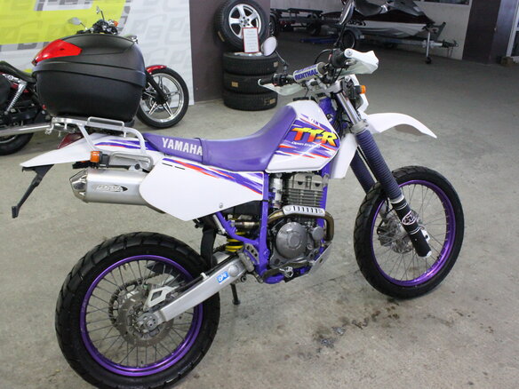1993 Yamaha TT-R250, белый - вид 8