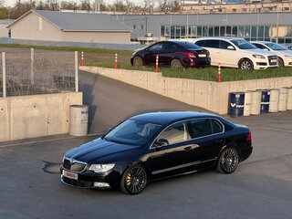 2011 Skoda Superb DSG II, чёрный, 750000 рублей, вид 1