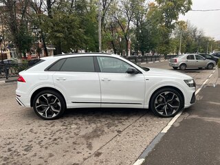 2018 Audi Q8 55 TFSI I (4M), белый, 4950000 рублей, вид 5