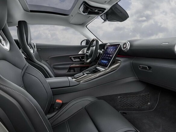 2024 Mercedes-Benz AMG GT 63 S E Performance II, серебристый, 31100000 рублей - вид 5