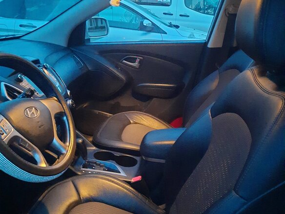 2010 Hyundai Tucson II, серый, 1250000 рублей - вид 5