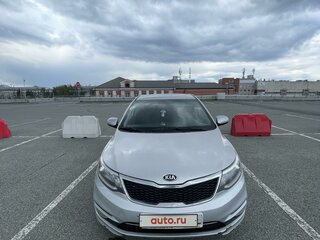 2015 Kia Rio III Рестайлинг, серый, 740000 рублей, вид 1