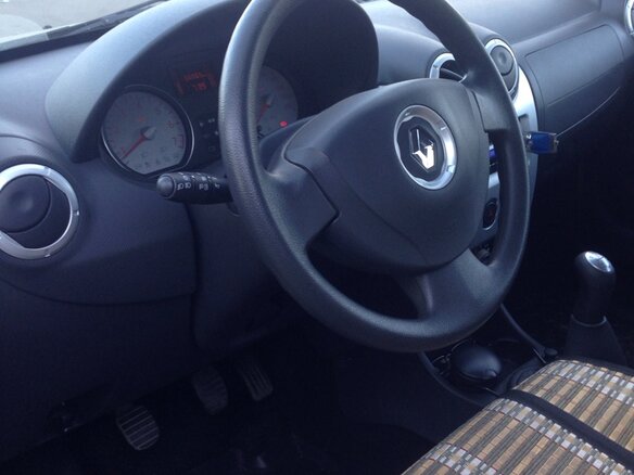 2010 Renault Sandero I, бежевый - вид 8