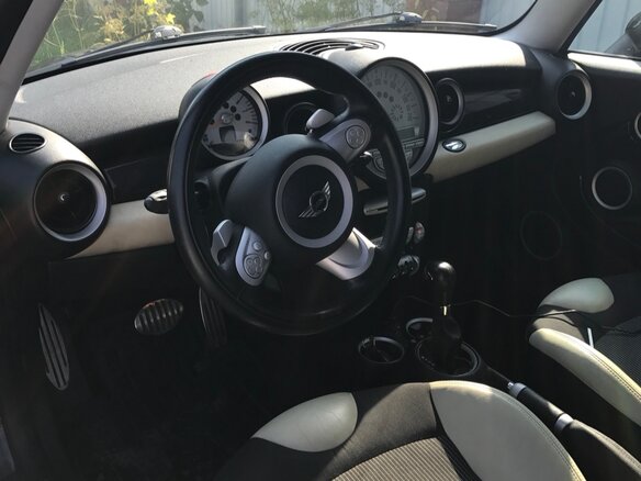 2008 Mini Hatch Cooper S II (R56), чёрный - вид 5