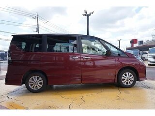 2020 Nissan Serena V (C27) Рестайлинг, красный, 1480000 рублей, вид 4