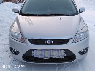 2011 Ford Focus II Рестайлинг, серебристый, 750000 рублей, вид 1