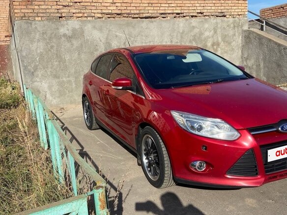 2012 Ford Focus III, красный, 740000 рублей - вид 1