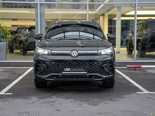 2026 Volkswagen Tiguan L Pro III (China Market), чёрный, 5350000 рублей, вид 2