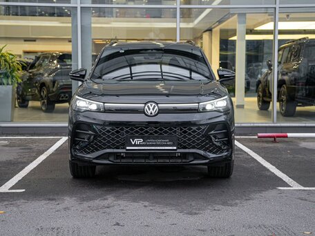 2026 Volkswagen Tiguan L Pro III (China Market), чёрный, 5350000 рублей, вид 2