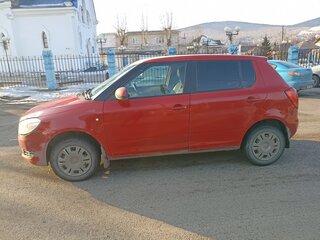 2012 Skoda Fabia II Рестайлинг, пурпурный, 650000 рублей, вид 1