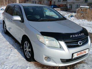 2009 Toyota Corolla Fielder X (E140, E150) Рестайлинг, серебристый, 800000 рублей, вид 2